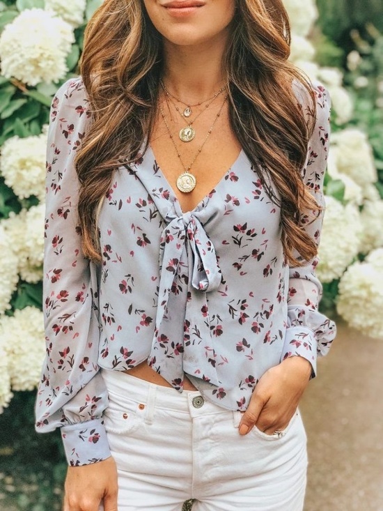 Wayf Tops - Wayf V-Neck Blouse - Blue and Red Floral